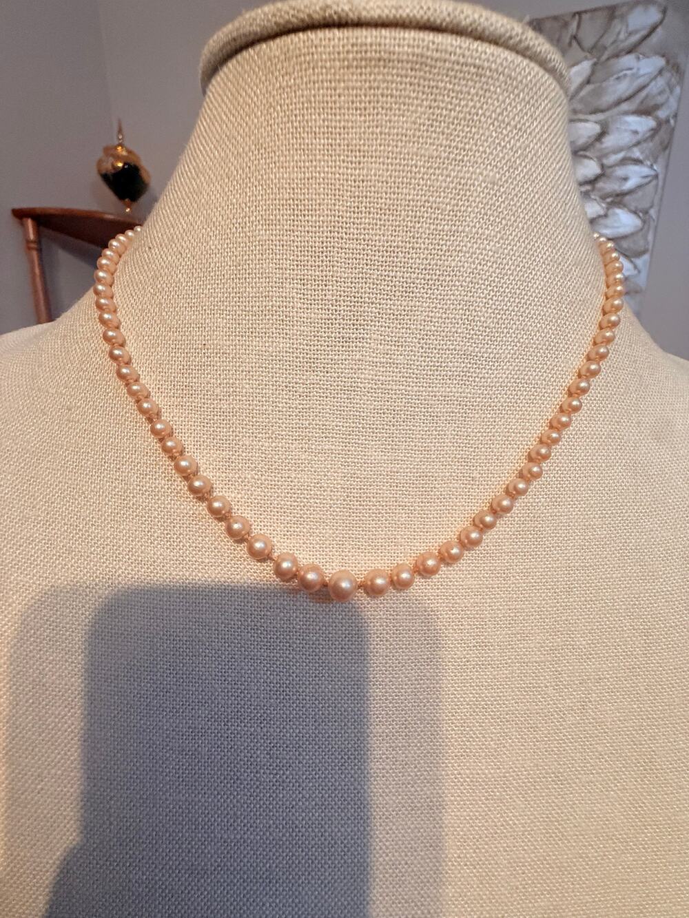 Vintage Peach Faux Pearl Necklace 18”